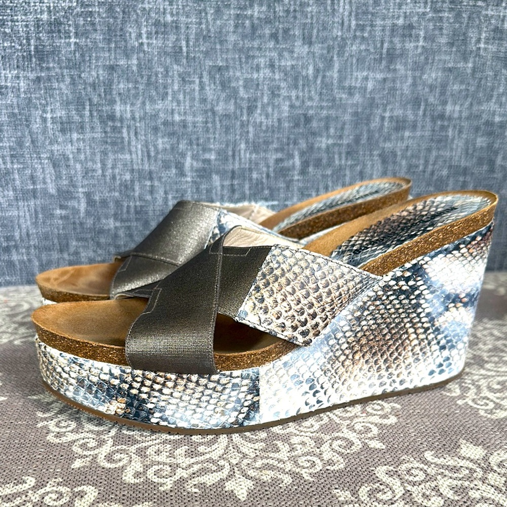 fenme 💕 Made in Spain 🇪🇸 Snakeskin Wedge; 8.5; Preloved EUC